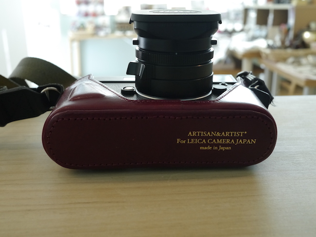 底部には「for LEICA CAMERA JAPAN」