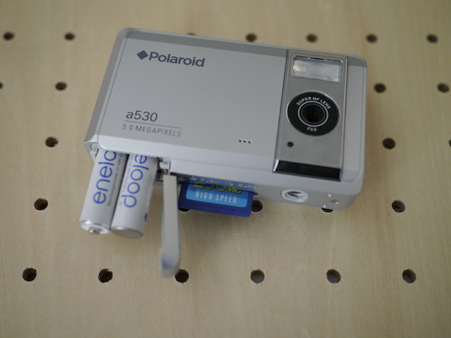 Polaroid a530