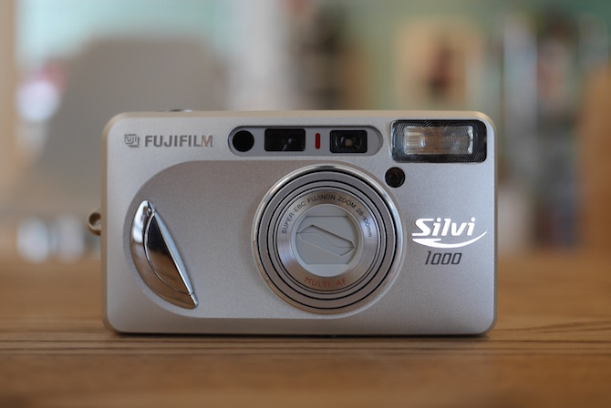 FUJIFILM Silvi 1000（シルビ1000）