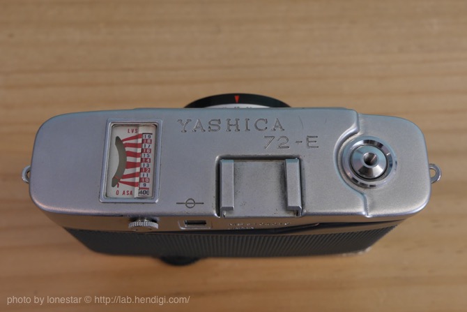 YASHICA（ヤシカ）72-E：オリンパスペンに似たデザインのハーフサイズカメラ