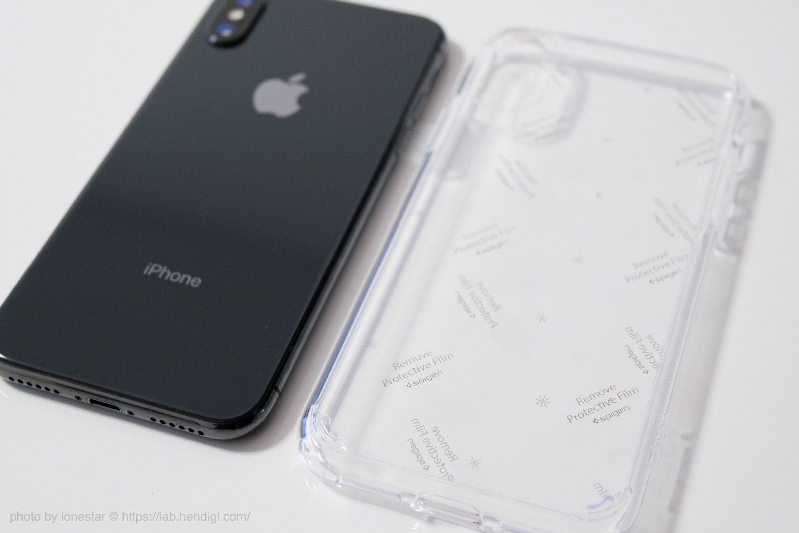 Spigen iPhone ケース