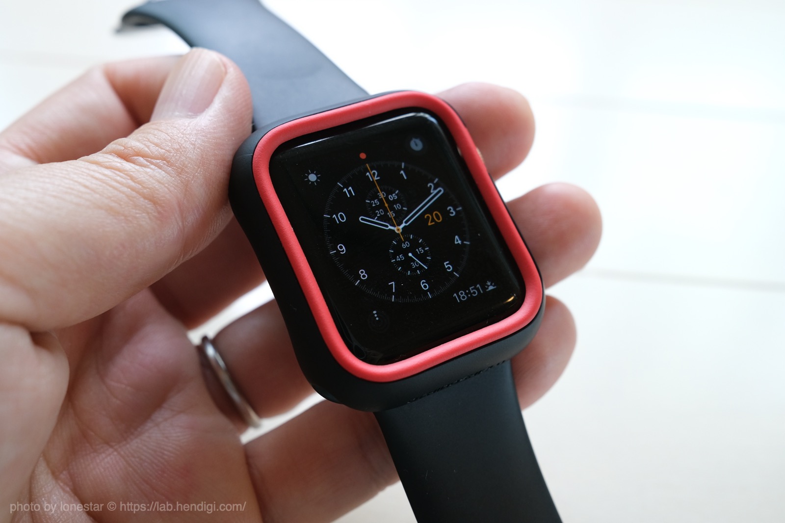 CrashGuard NX Apple Watchケース　レビュー