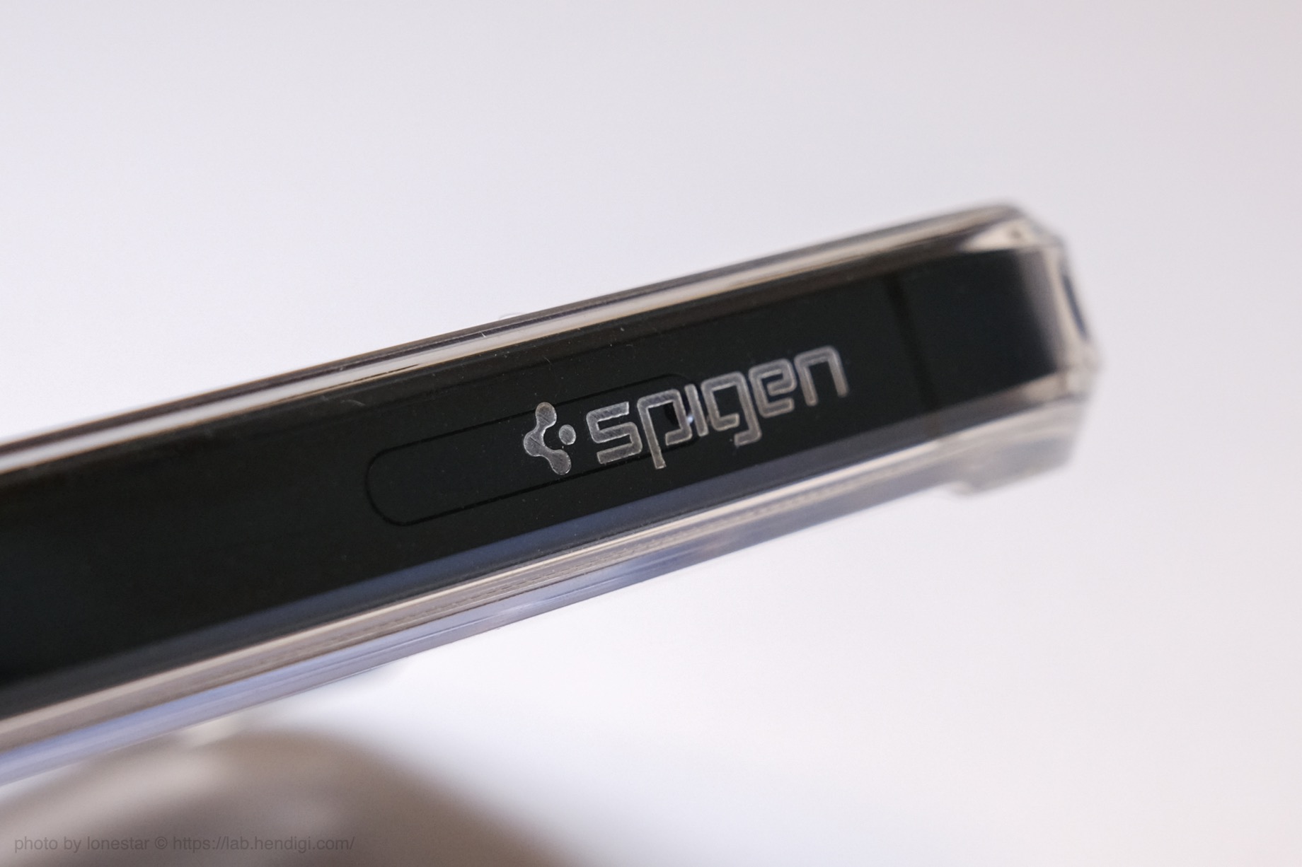 iPhone 12 Pro Spigen ケース