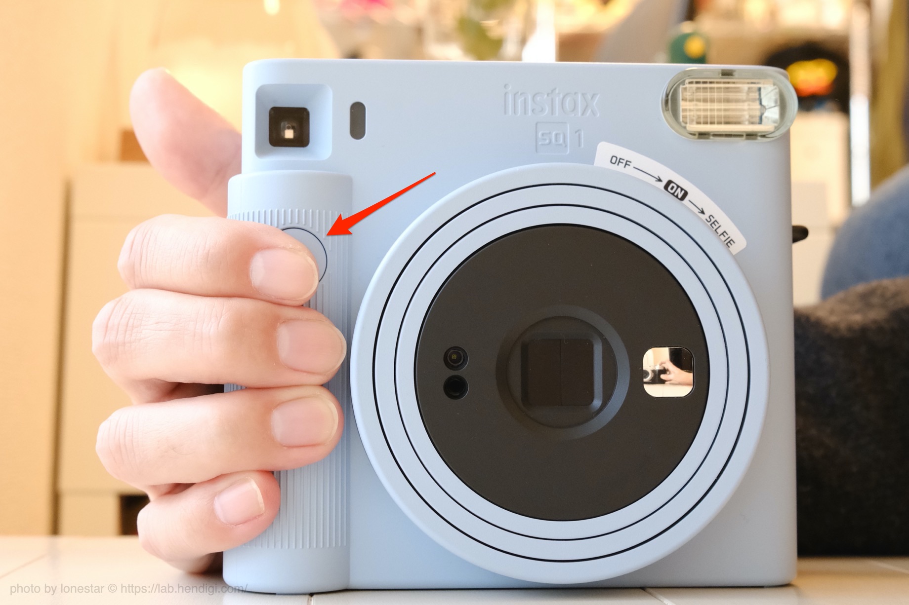 instax SQUARE SQ1 ボタン位置