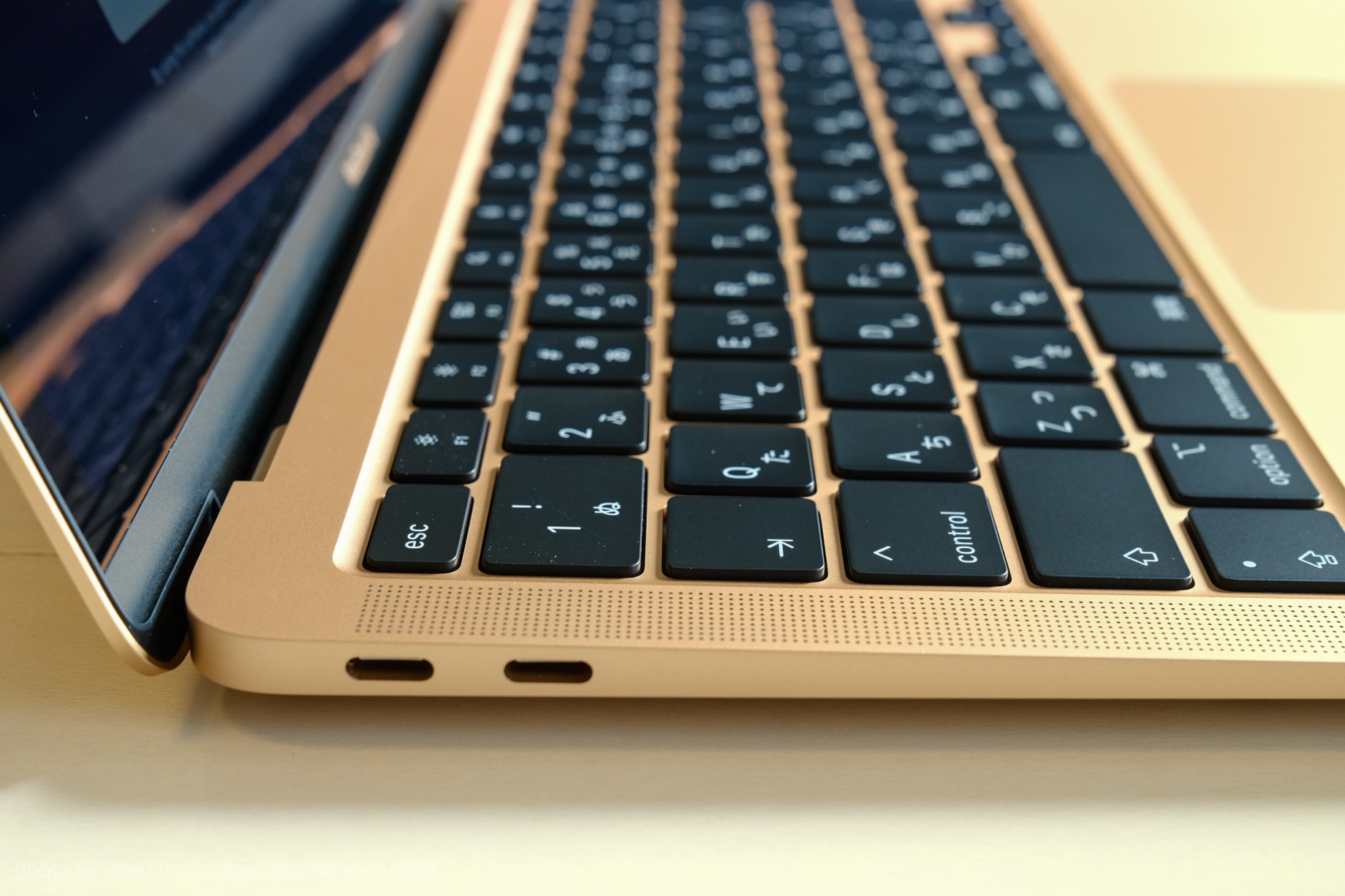 Magic Keyboard　MacBook Air 2020
