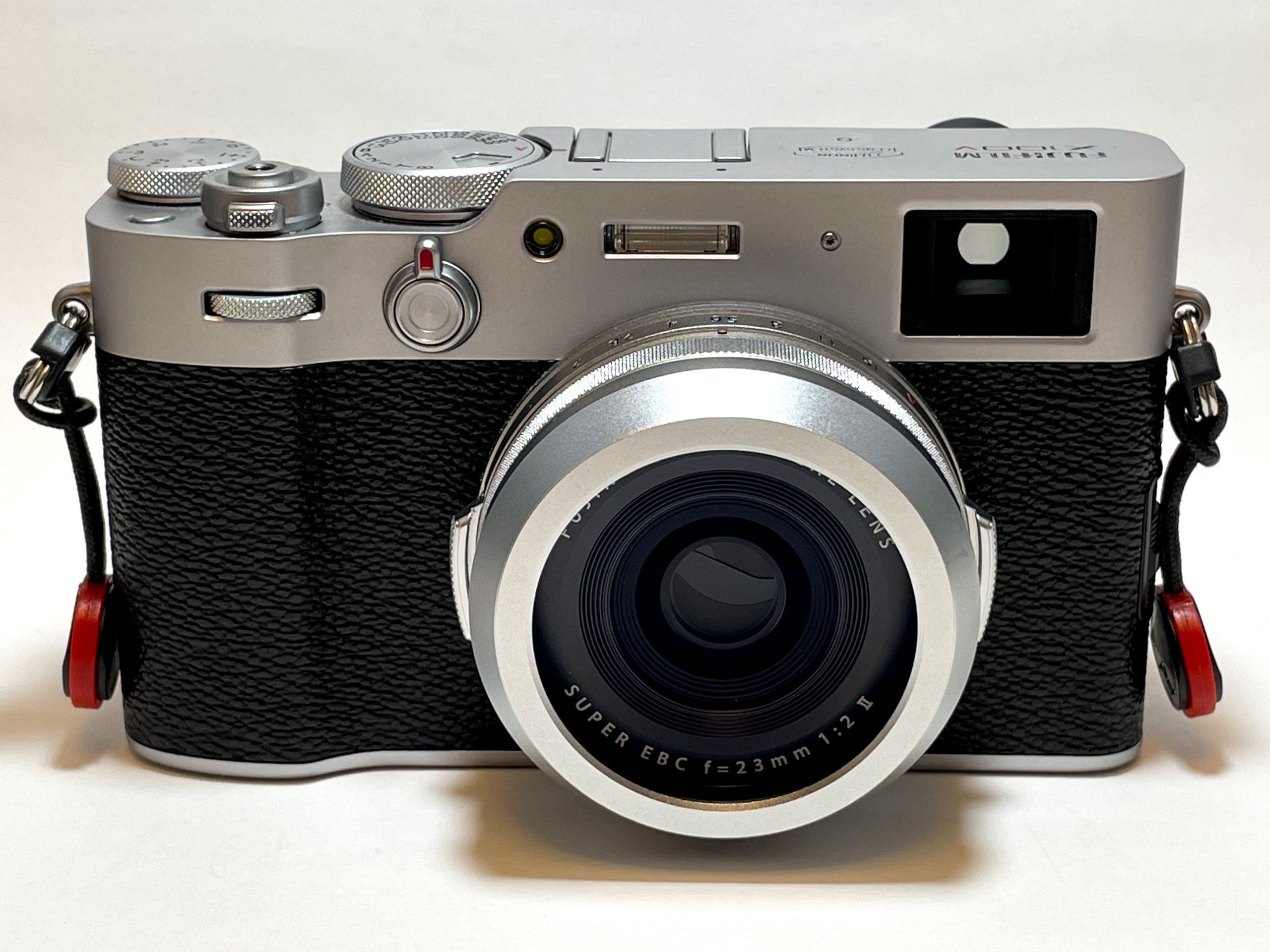 FUJIFILM X100V