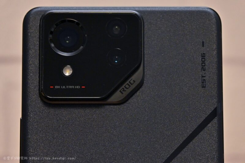 ROG Phone 8 Pro トリプルカメラ