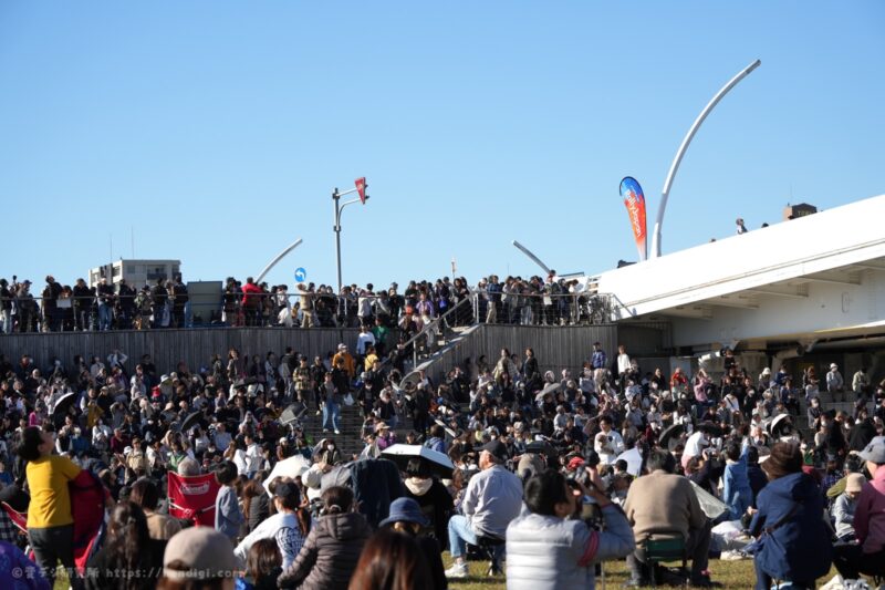 豊田スタジアム　ブルーインパルス　航空ショー