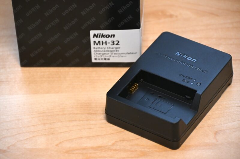 バッテリーチャージャー MH-32：Nikon Z50Ⅱユーザーなら持っておきたい充電器