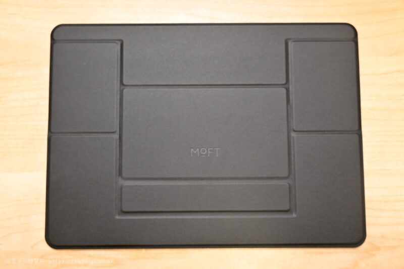 MOFT:非粘着式ノートPCスタンド