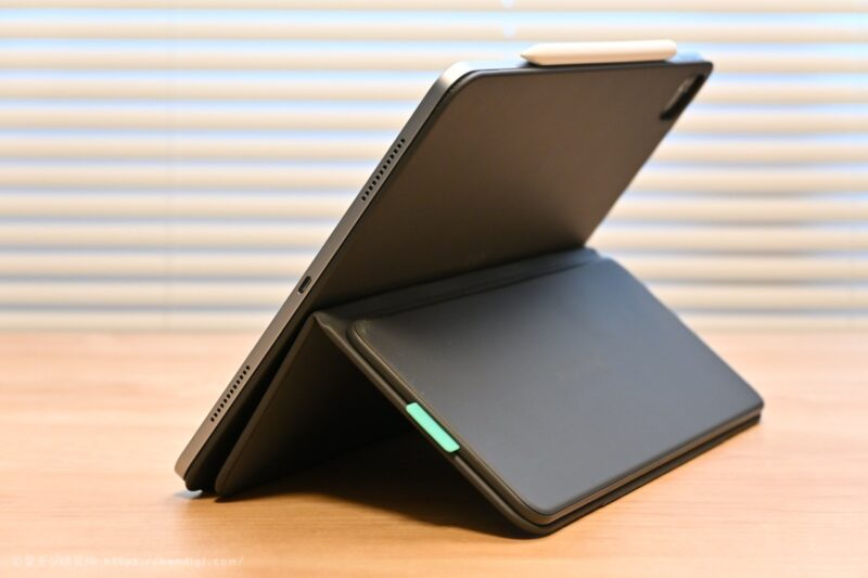 13インチ iPad Air ケース スタンド型