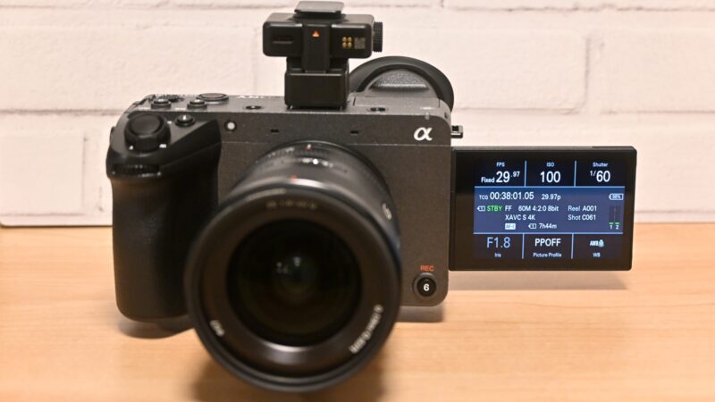 SONY FX2とDJI Mic Miniをアダプター経由で接続