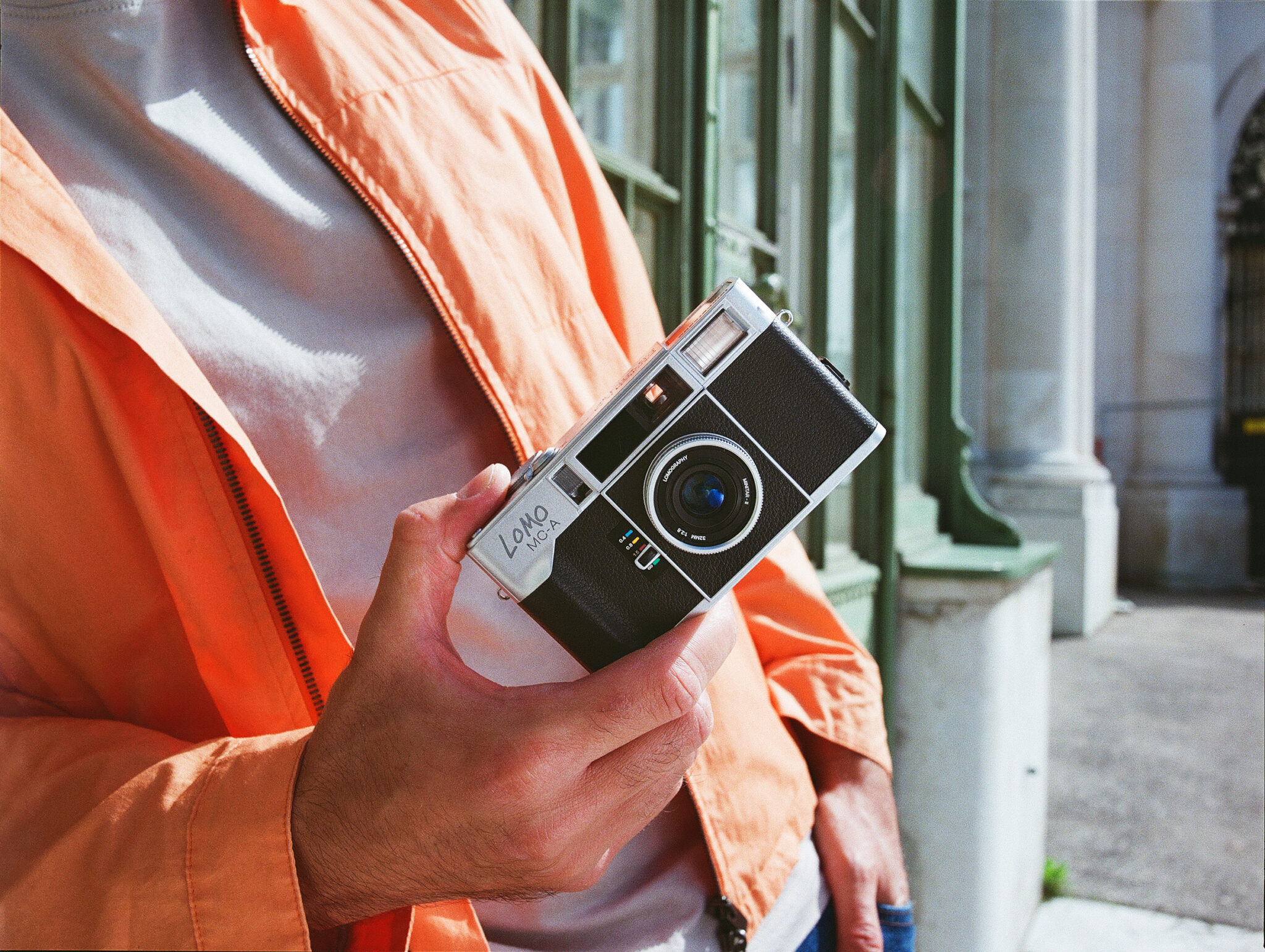 ロモグラフィーからオートフォーカス対応のフィルムカメラ「Lomo MC-A」が登場!