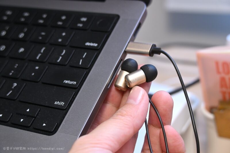 USB-C イヤホン　MacBook Pro