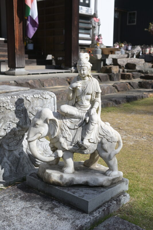 岡崎市　東公園　お寺