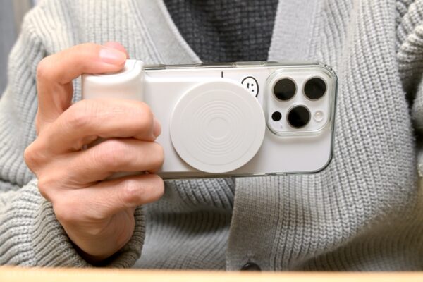 マグネットワンハンドシャッター 横持ち