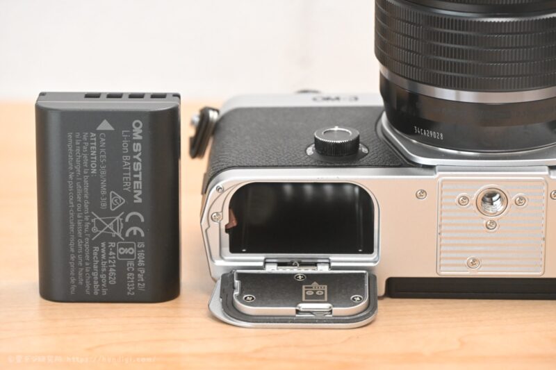 OM-3　バッテリー