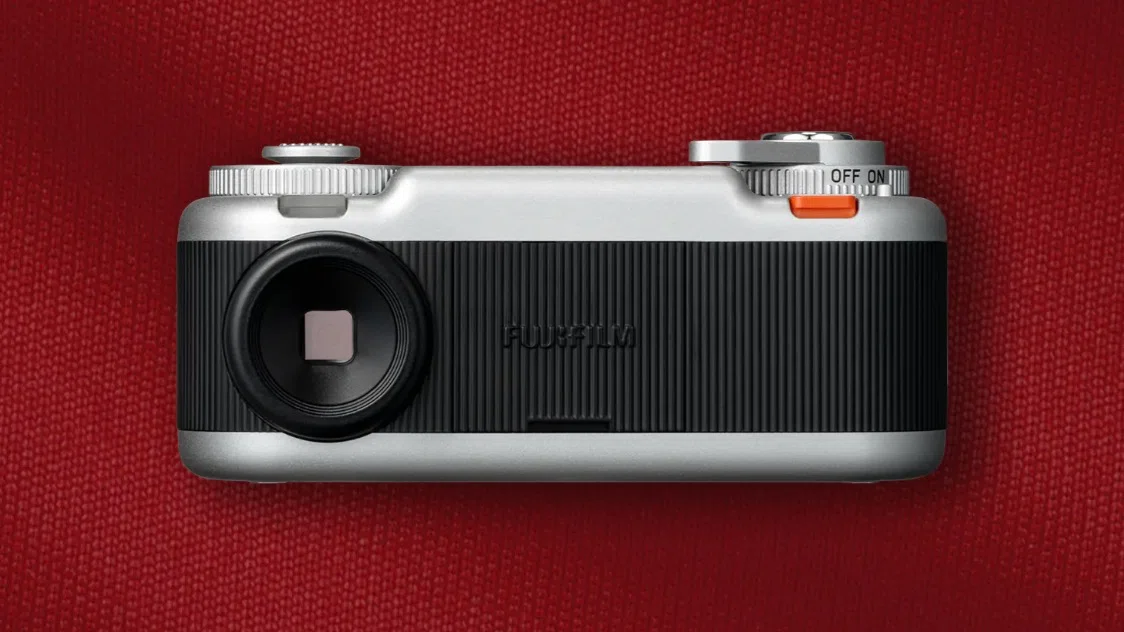 instax Pal 2背面のファインダーと電源レバー